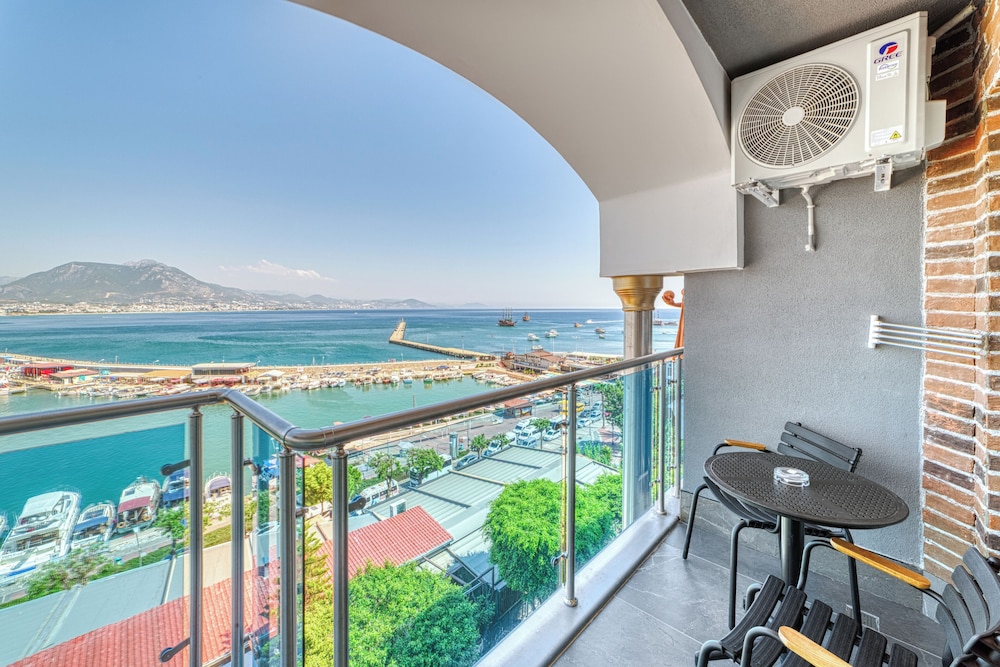 Numa Port Hotel — Hotel rooms in Alanya
