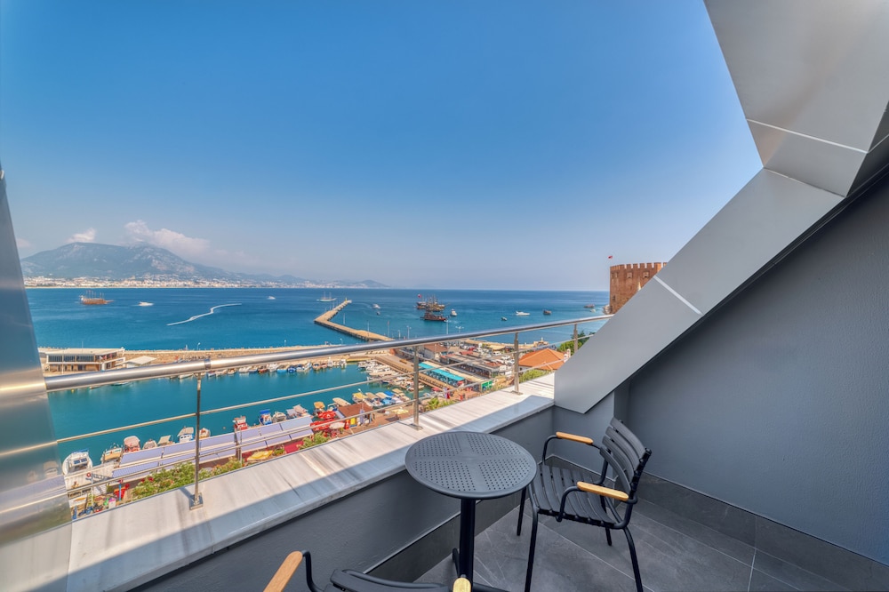 Numa Port Hotel — Hotel rooms in Alanya