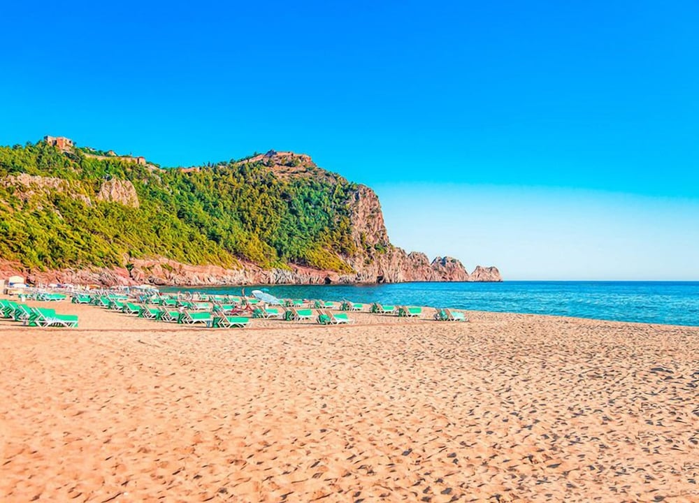 Numa Port Hotel — Beach in Alanya