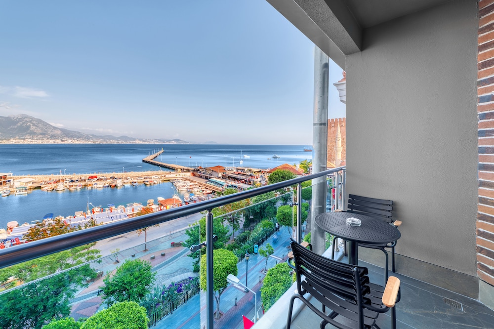 Numa Port Hotel — Hotel rooms in Alanya