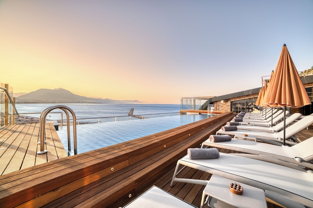 Numa Port Hotel — Swimming pool in Alanya