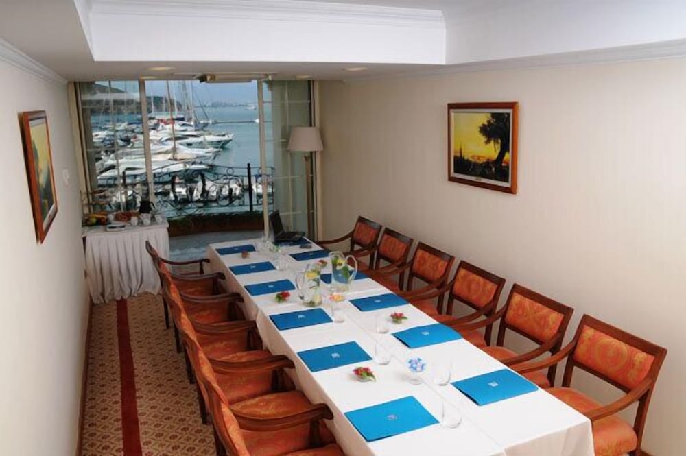 Ece Saray Marina & Resort - Special Class — Restaurant & bars in Fethiye, Mugla