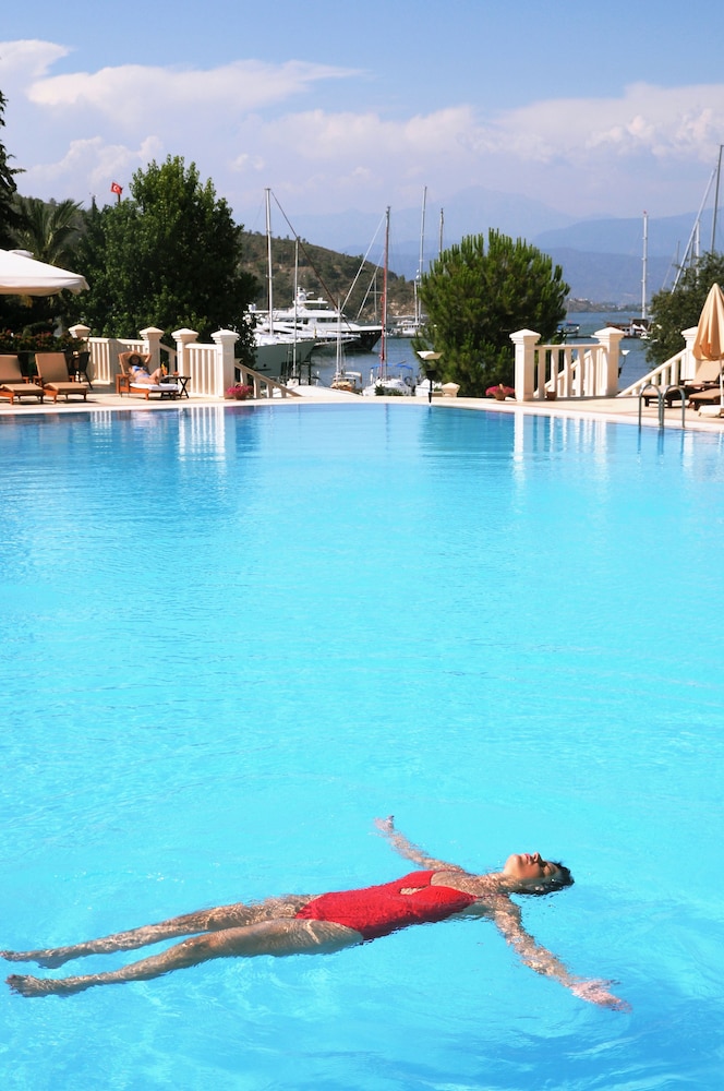Ece Saray Marina & Resort - Special Class — Swimming pool in Fethiye, Mugla