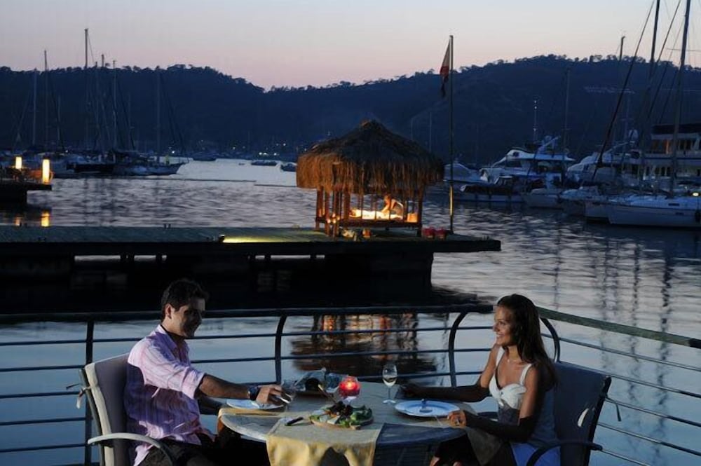 Ece Saray Marina & Resort - Special Class — Restaurant & bars in Fethiye, Mugla