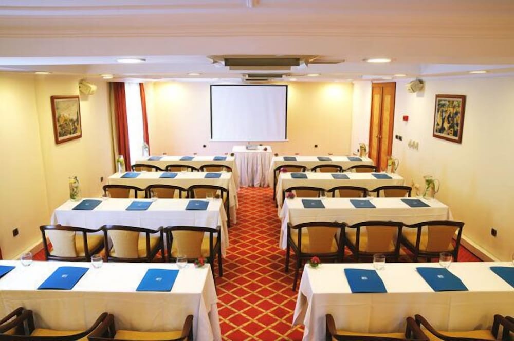 Ece Saray Marina & Resort - Special Class — Hotel building in Fethiye, Mugla
