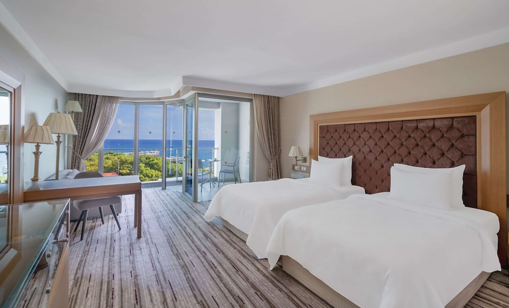 Rixos Sungate - The Land of Legends Access — Hotel rooms in Kemer
