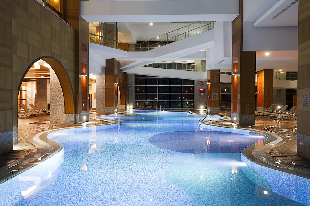 Rixos Sungate - The Land of Legends Access — Swimming pool in Kemer