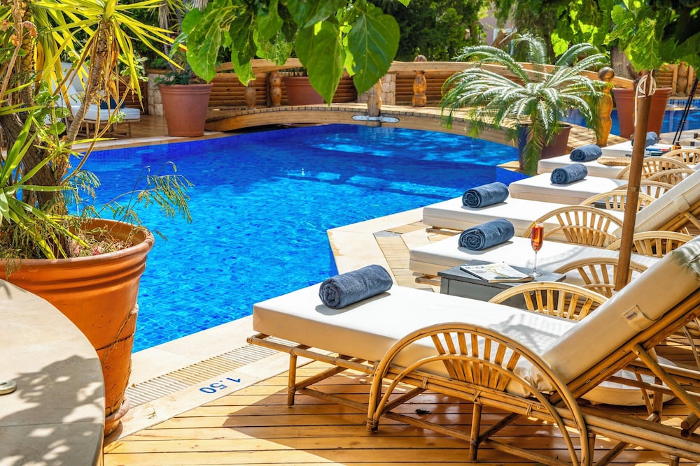 Elixir Boutique Hotel — Swimming pool in Kalkan