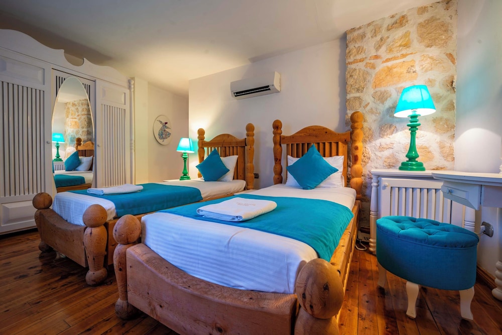 Elixir Boutique Hotel — Hotel rooms in Kalkan