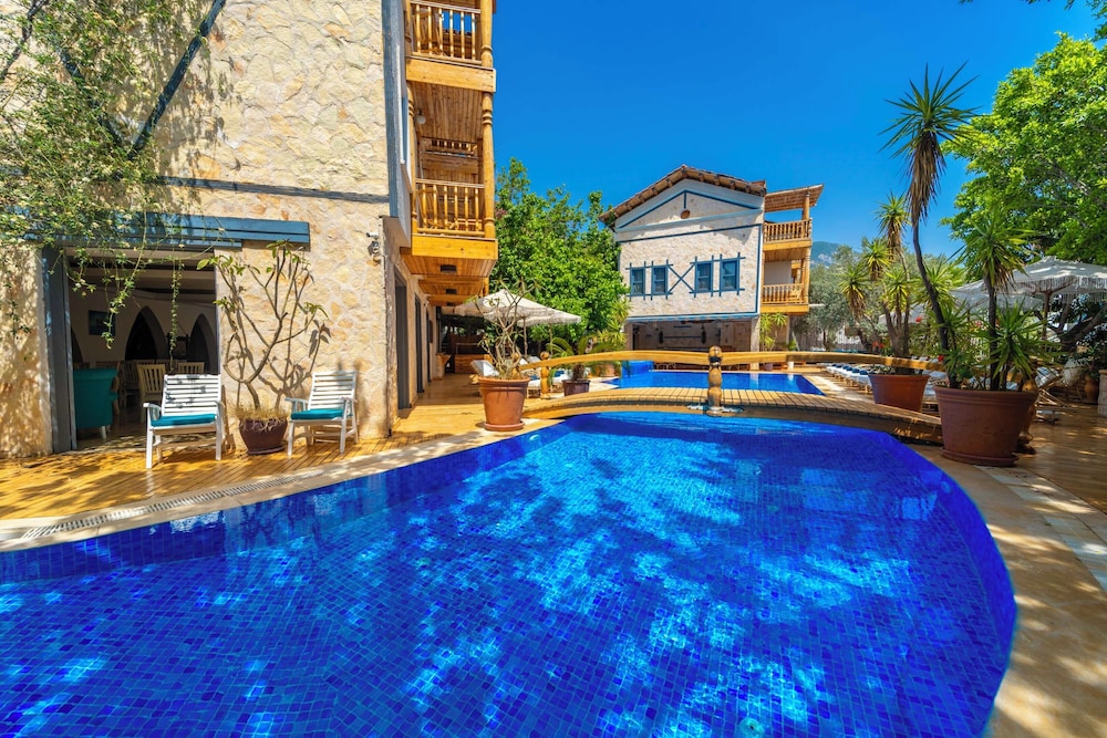 Elixir Boutique Hotel — Swimming pool in Kalkan