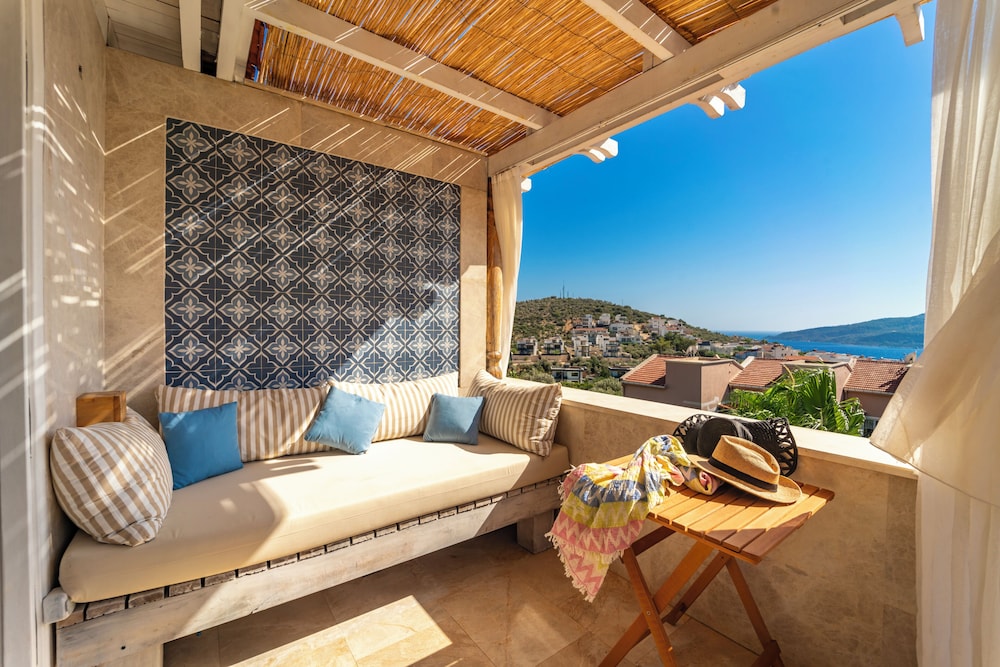 Elixir Boutique Hotel — Hotel rooms in Kalkan