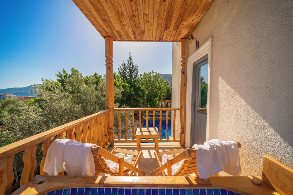 Elixir Boutique Hotel — Hotel rooms in Kalkan