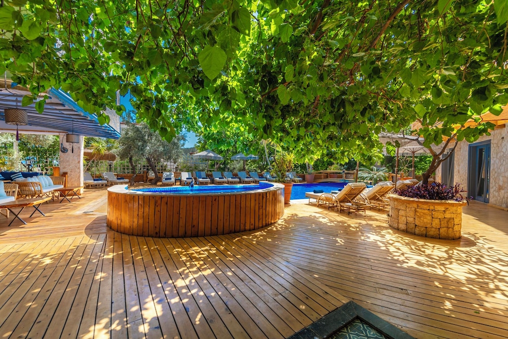 Elixir Boutique Hotel — Swimming pool in Kalkan
