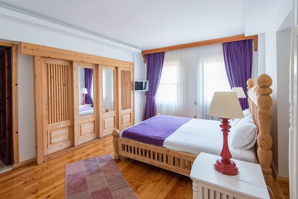 Elixir Boutique Hotel — Hotel rooms in Kalkan