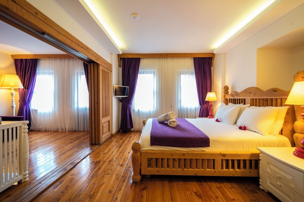 Elixir Boutique Hotel — Hotel rooms in Kalkan