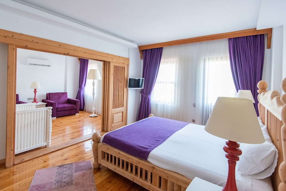 Elixir Boutique Hotel — Hotel rooms in Kalkan