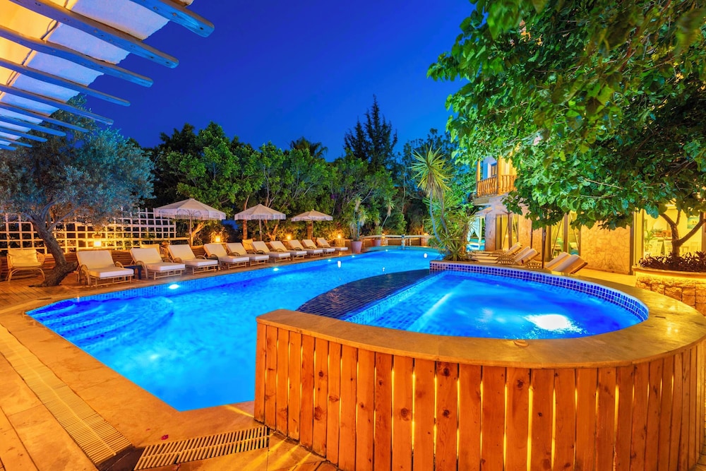 Elixir Boutique Hotel — Swimming pool in Kalkan