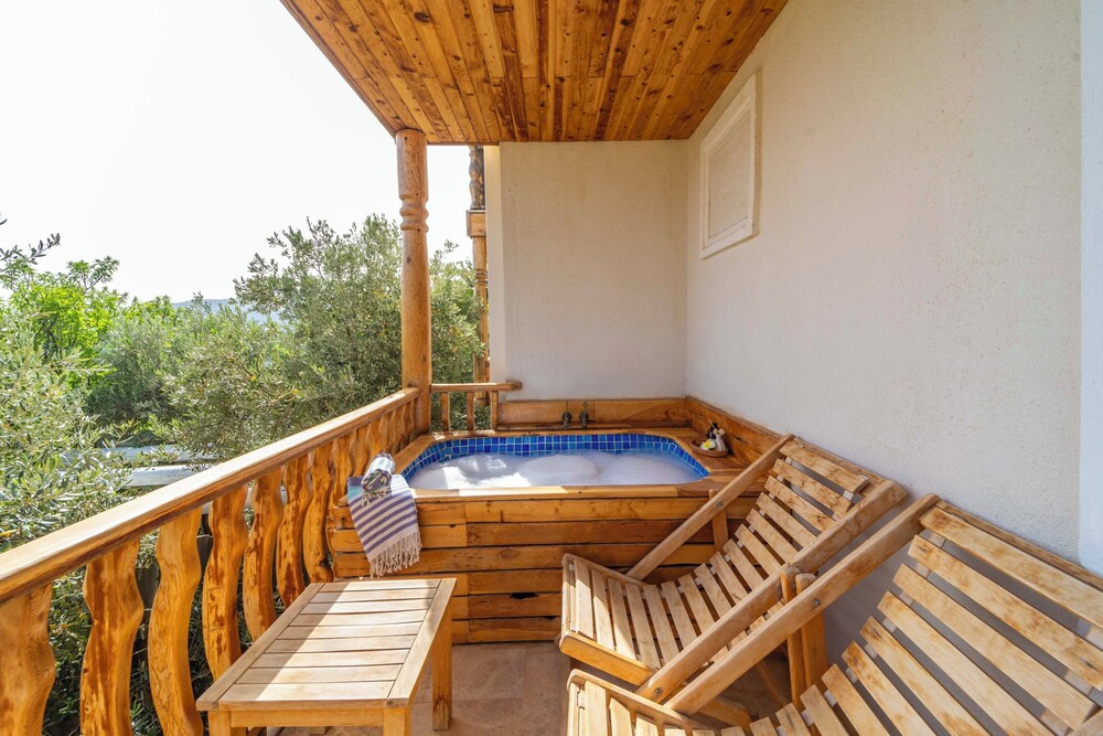 Elixir Boutique Hotel — Spa in Kalkan