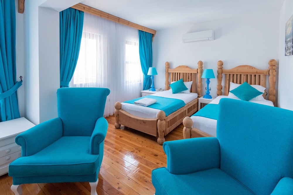 Elixir Boutique Hotel — Hotel rooms in Kalkan