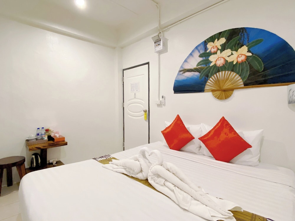 Remember @ Phuket Town Hostel — Hotel rooms in Phuket, Phuket Province