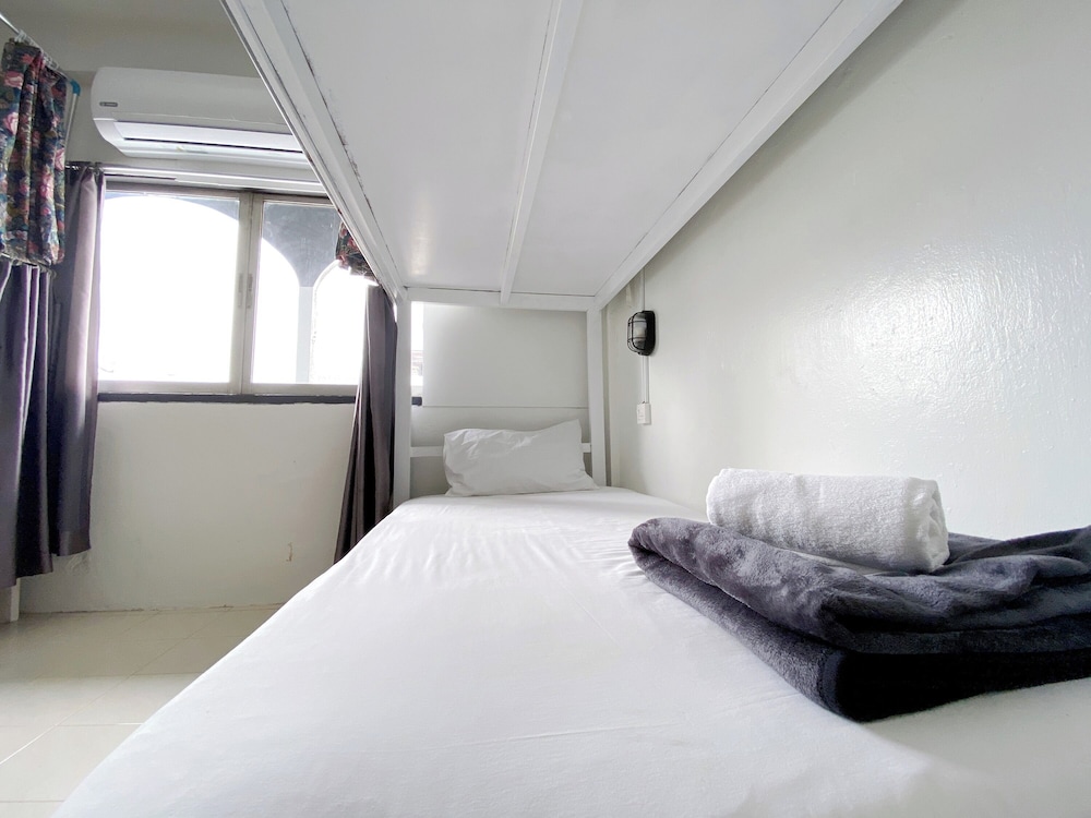 Remember @ Phuket Town Hostel — Hotel rooms in Phuket, Phuket Province