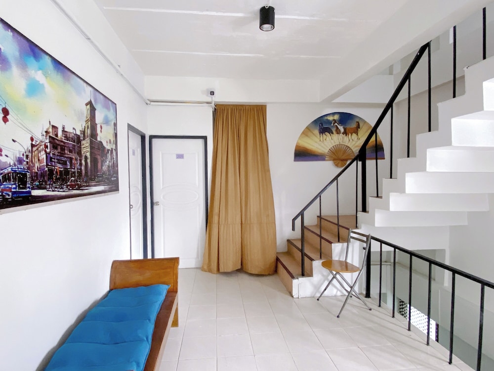 Remember @ Phuket Town Hostel — Hotel building in Phuket, Phuket Province