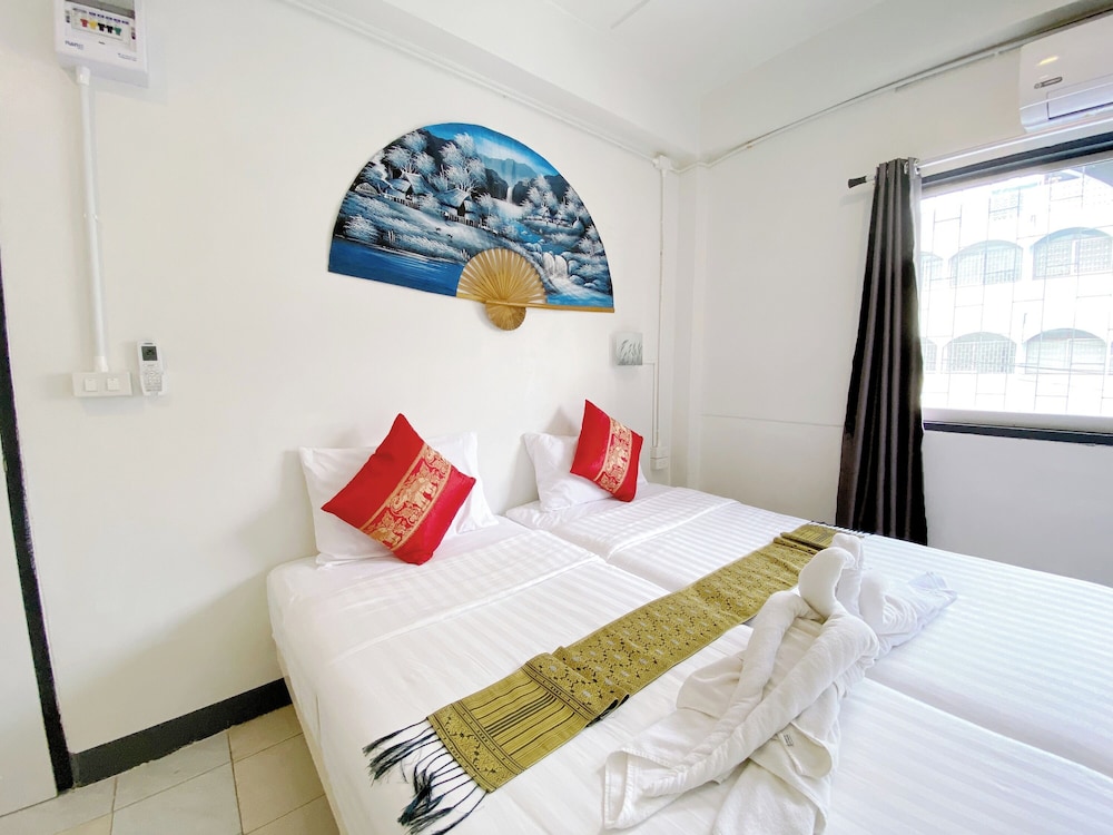 Remember @ Phuket Town Hostel — Hotel rooms in Phuket, Phuket Province