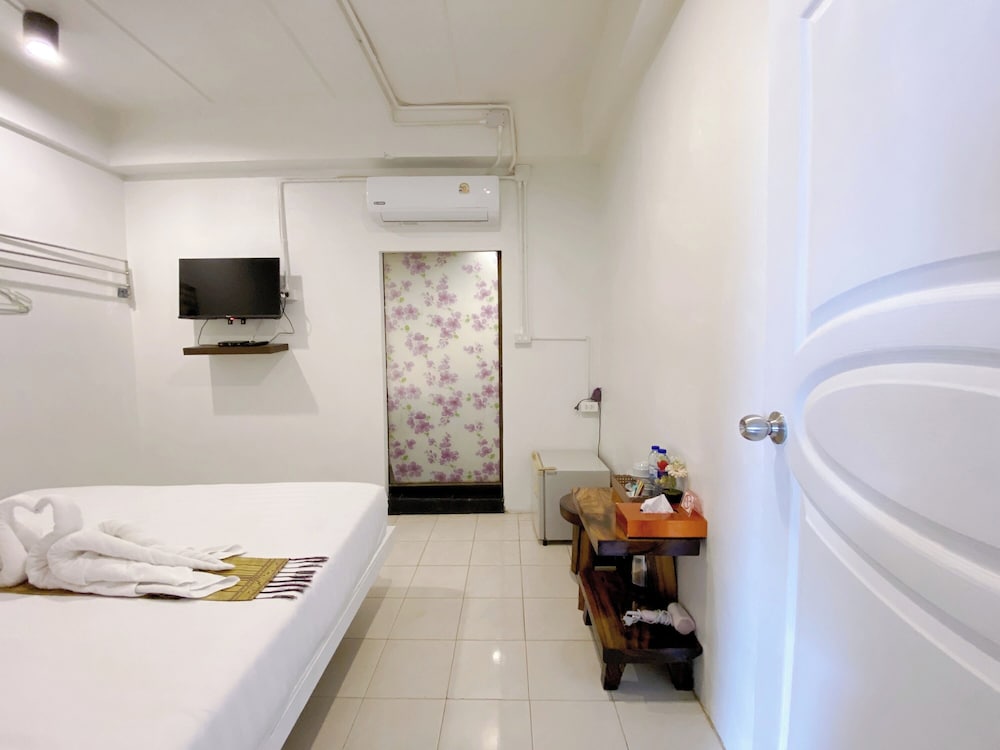 Remember @ Phuket Town Hostel — Hotel rooms in Phuket, Phuket Province