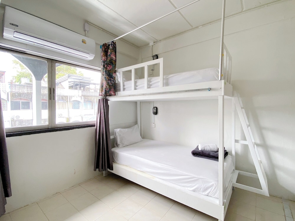 Remember @ Phuket Town Hostel — Hotel rooms in Phuket, Phuket Province