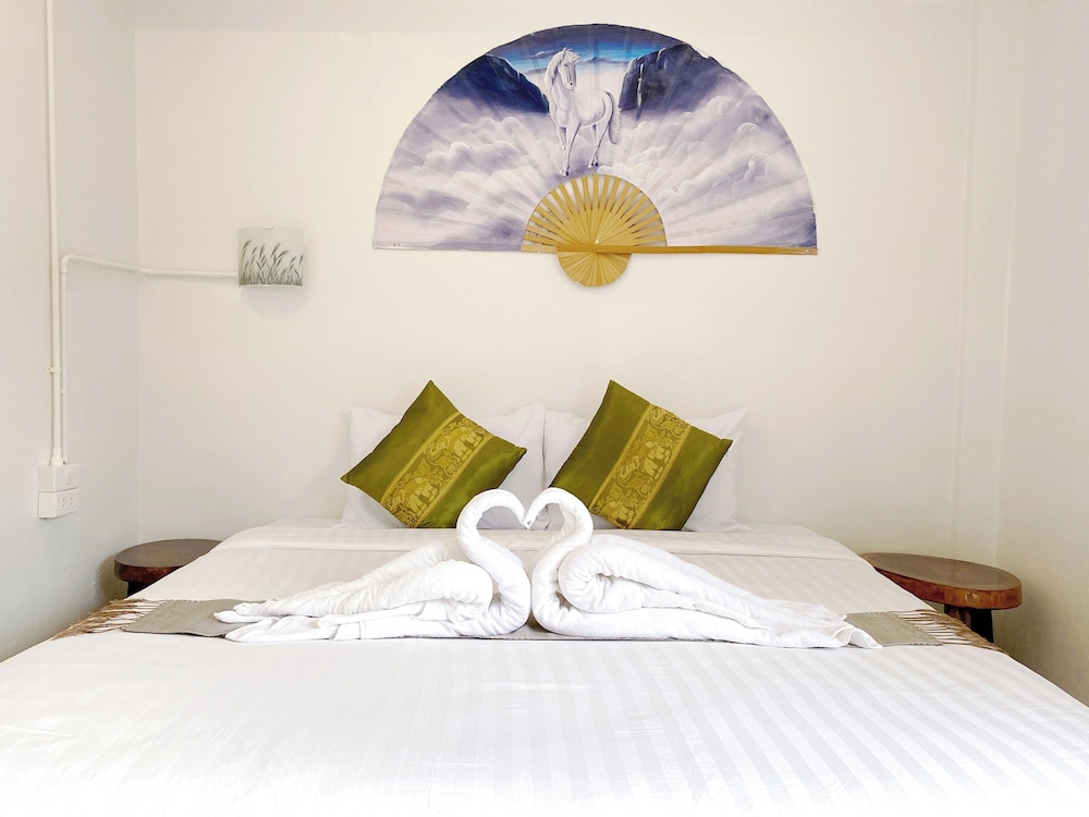 Remember @ Phuket Town Hostel — Hotel rooms in Phuket, Phuket Province