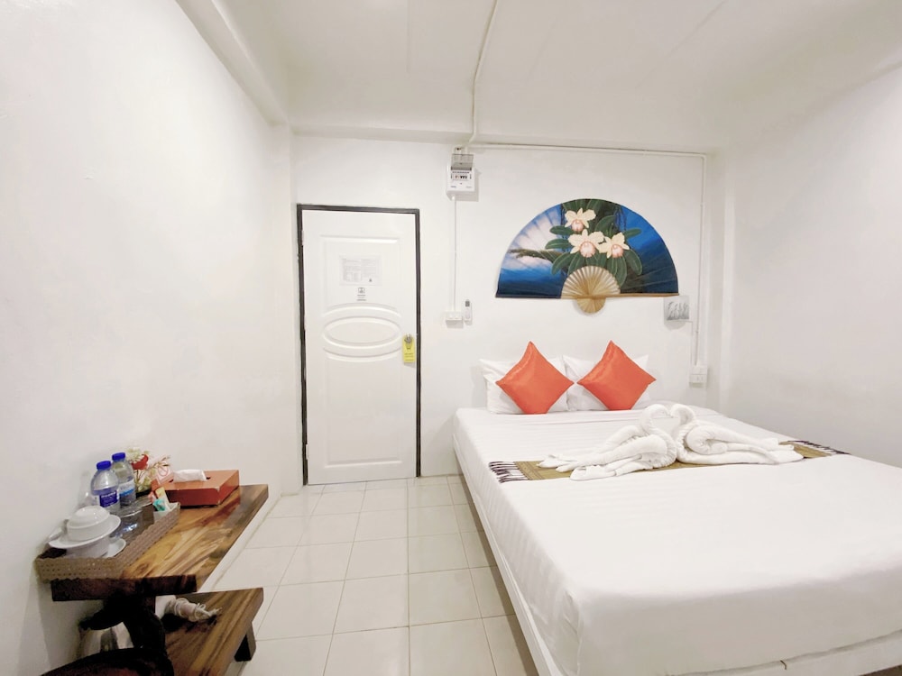Remember @ Phuket Town Hostel — Hotel rooms in Phuket, Phuket Province