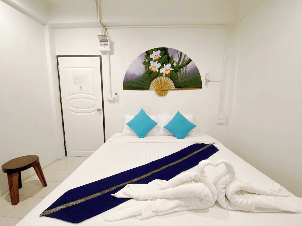 Remember @ Phuket Town Hostel — Hotel rooms in Phuket, Phuket Province