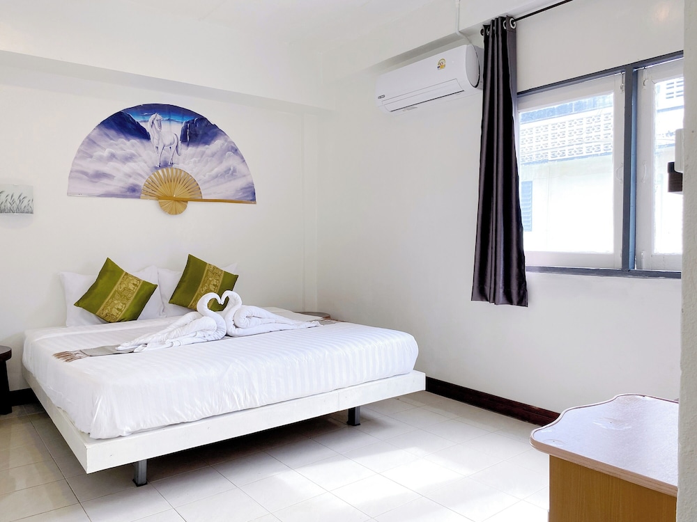 Remember @ Phuket Town Hostel — Hotel rooms in Phuket, Phuket Province