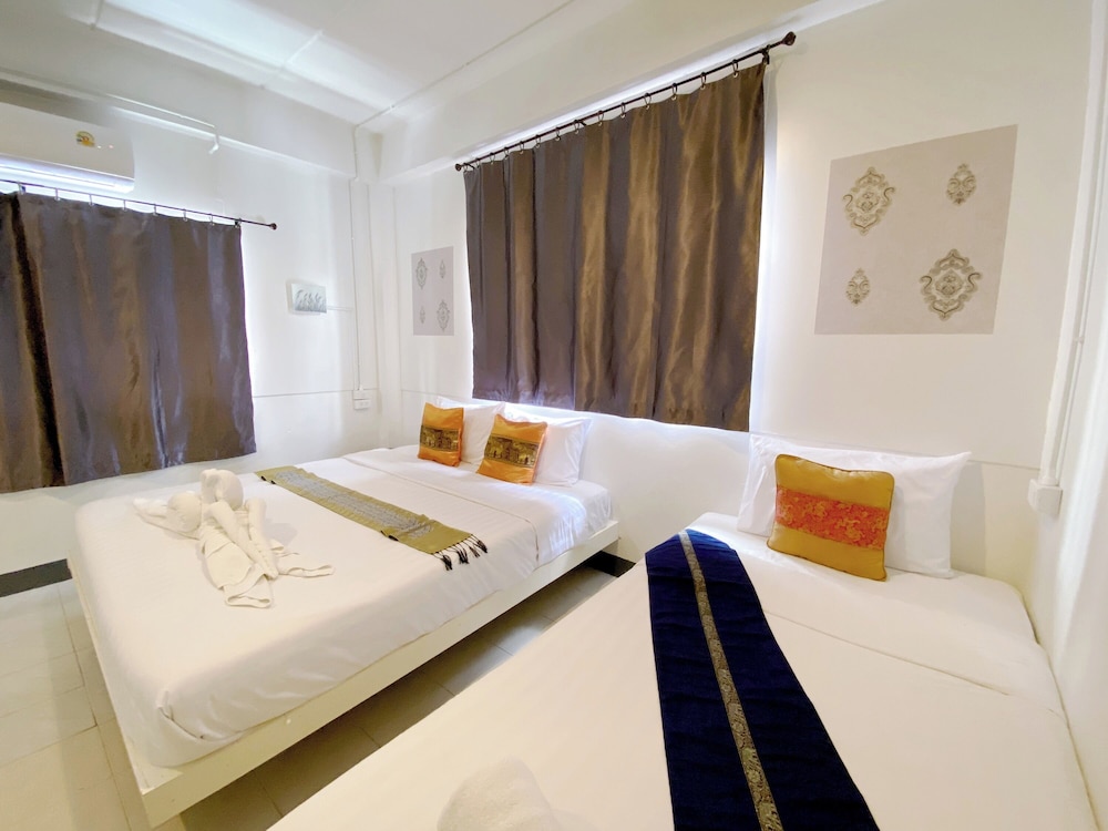 Remember @ Phuket Town Hostel — Hotel rooms in Phuket, Phuket Province