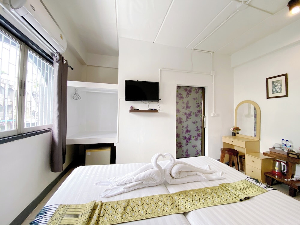 Remember @ Phuket Town Hostel — Hotel rooms in Phuket, Phuket Province