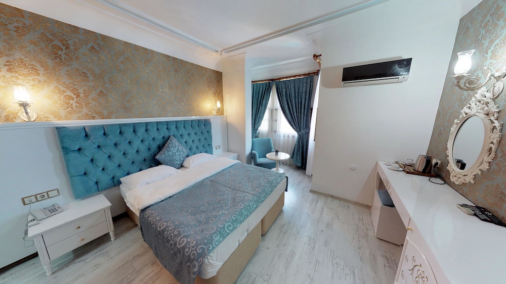 Urcu Hotel — Hotel rooms in Antalya