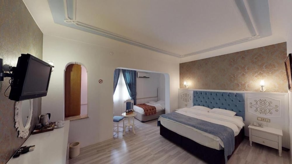 Urcu Hotel — Hotel rooms in Antalya