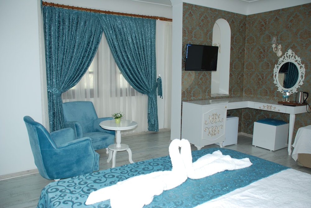Urcu Hotel — Hotel rooms in Antalya