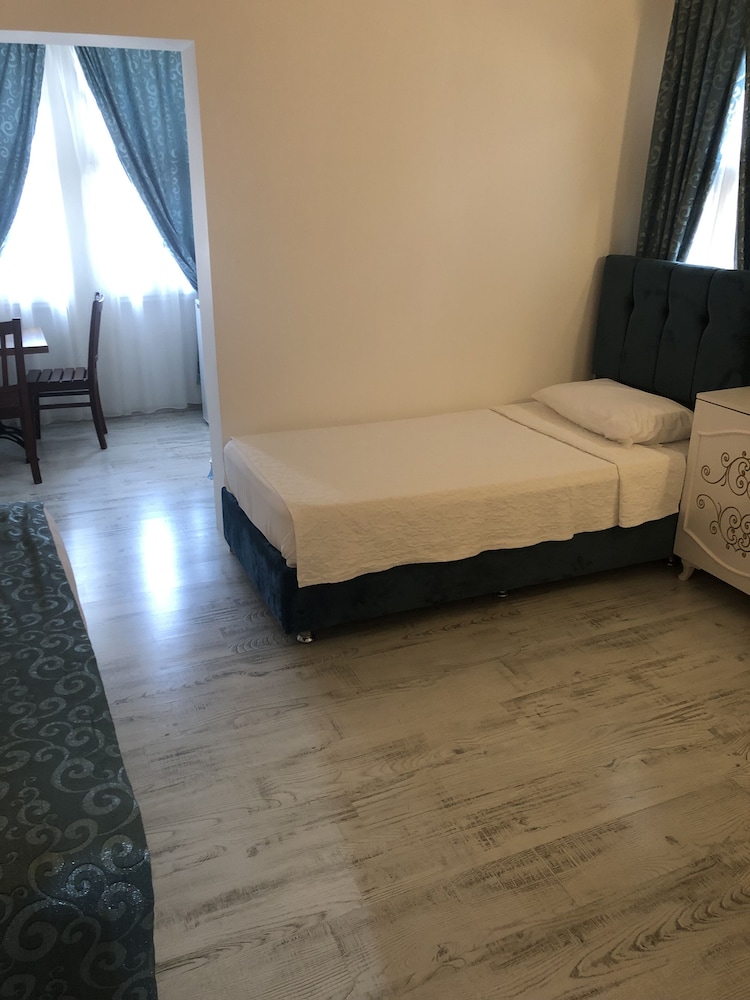 Urcu Hotel — Hotel rooms in Antalya