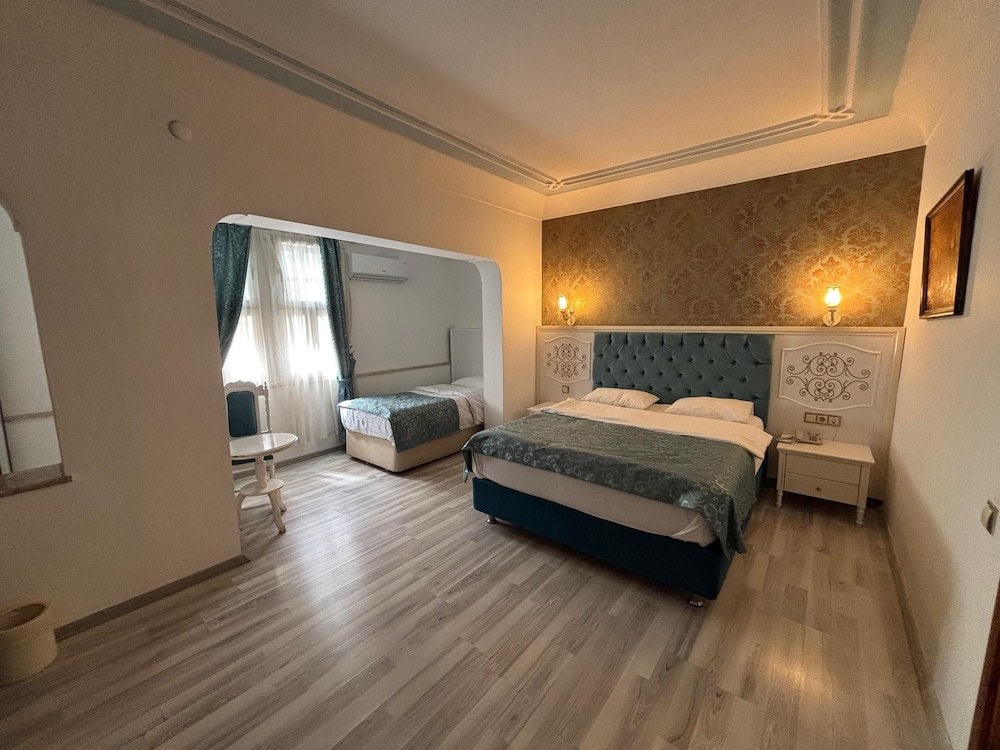 Urcu Hotel — Hotel rooms in Antalya