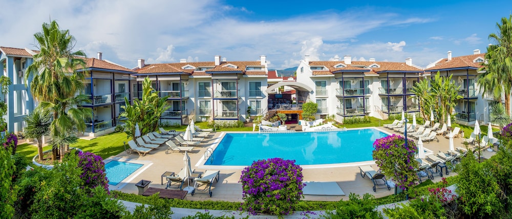 Diana Residence — Swimming pool in Fethiye, Mugla
