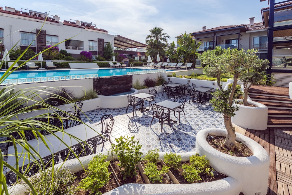Diana Residence — Swimming pool in Fethiye, Mugla