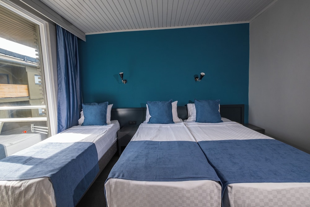 Royalisa Palmiye Beach +14 Adult Only — Hotel rooms in Alanya
