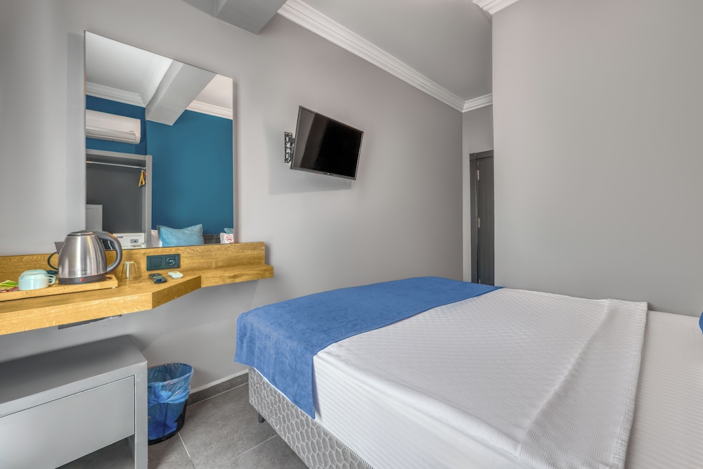 Royalisa Palmiye Beach +14 Adult Only — Hotel rooms in Alanya