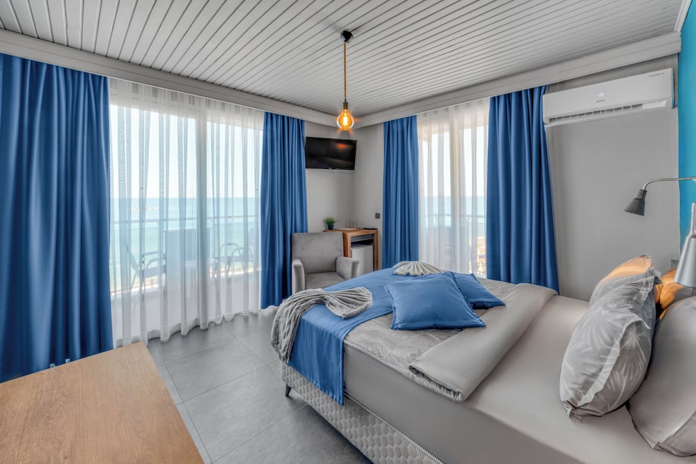 Royalisa Palmiye Beach +14 Adult Only — Hotel rooms in Alanya