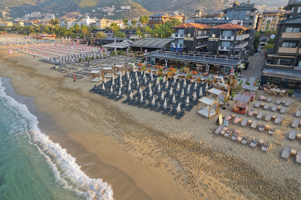 Royalisa Palmiye Beach +14 Adult Only — Beach in Alanya