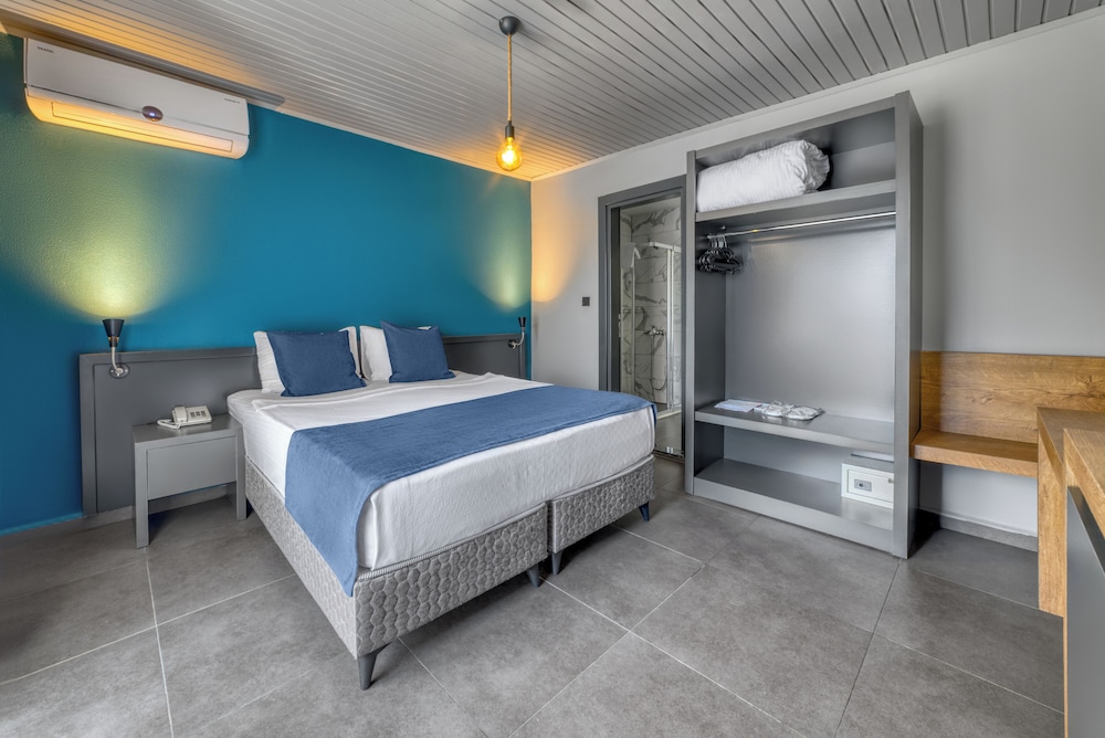 Royalisa Palmiye Beach +14 Adult Only — Hotel rooms in Alanya