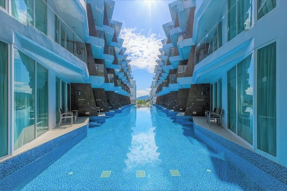 The Beachfront Hotel Phuket