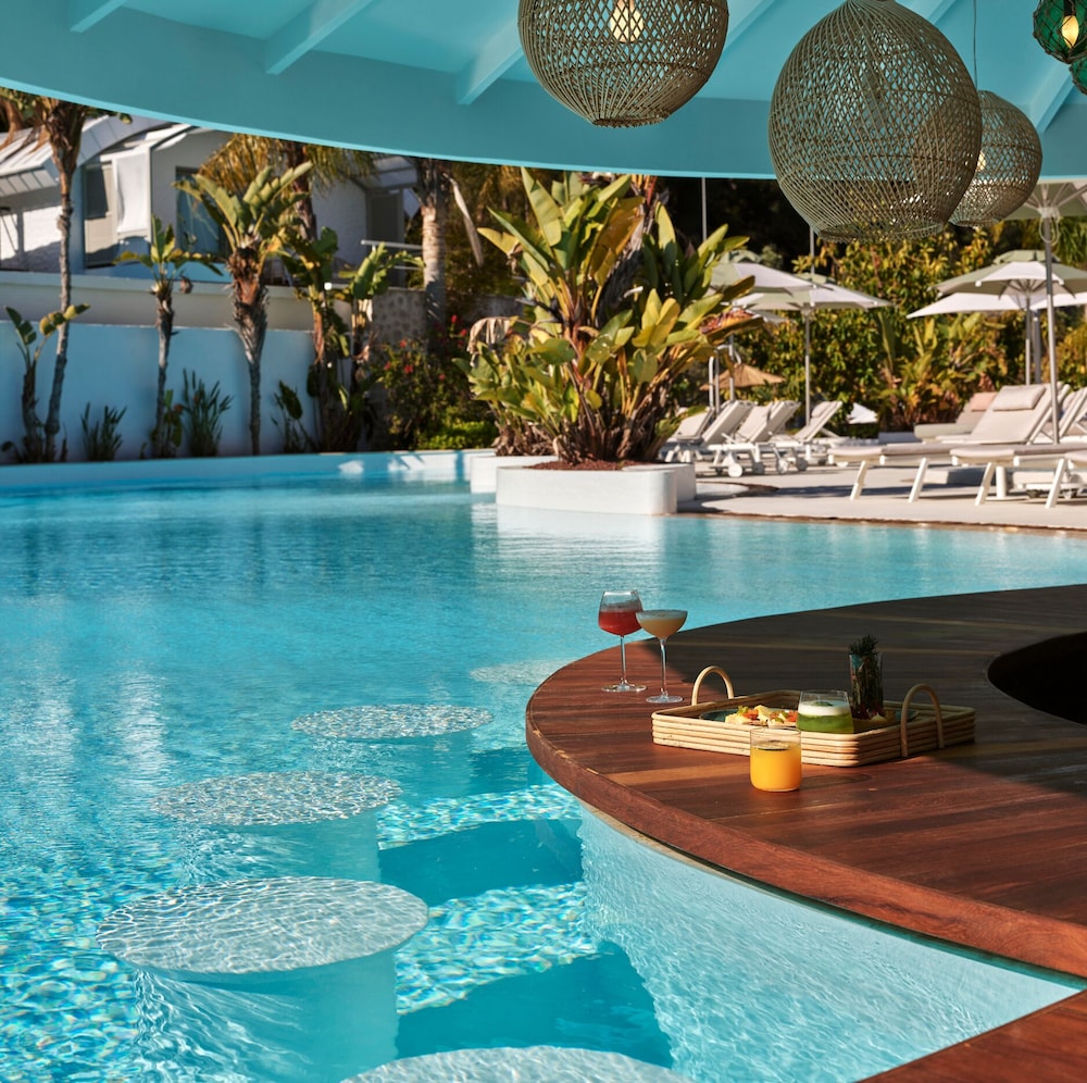 Yacht Classic Hotel - Boutique Class — Swimming pool in Fethiye, Mugla