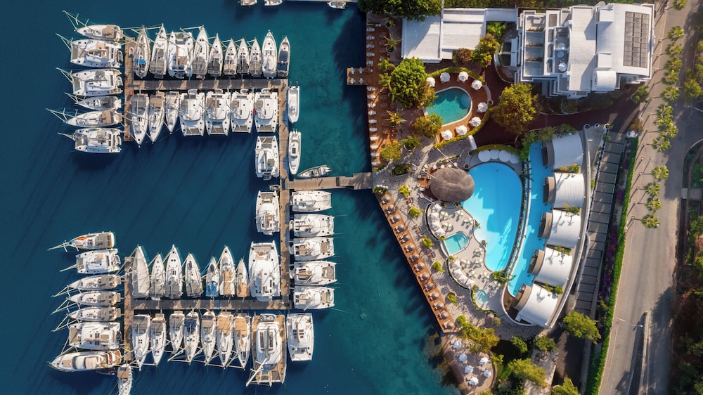 Yacht Classic Hotel - Boutique Class — Swimming pool in Fethiye, Mugla